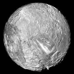 Miranda, satellite naturel d'Uranus