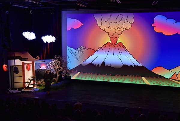 Contes et légendes prennent vie sur scène à travers un spectacle vivant.
👪 3-10 ans
📅 Mercredis, week-ends et vacances scolaires