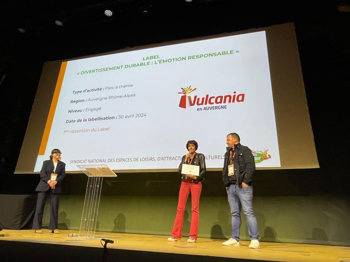 Depuis le 29 Avril, Vulcania possède le label Divertissement Durable. La démarche d'amélioration des pratiques environnementales, économiques, sociales et sociétales a été récompensée en accordant directement le niveau engagé à Vulcania.
