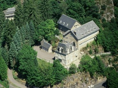 hebergement-scolaire-roche-fee
